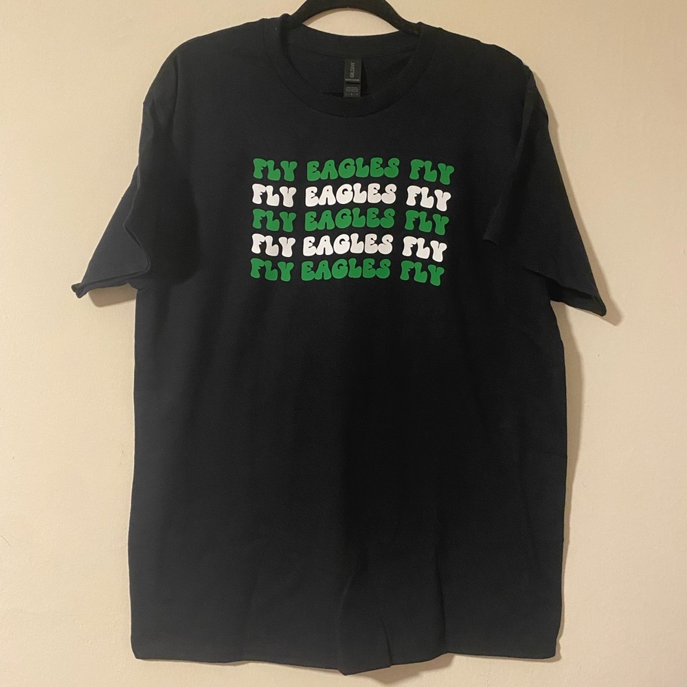 Philadelphia Eagles - “Fly Eagles Fly” Brand New T-Shirt, Adult Large